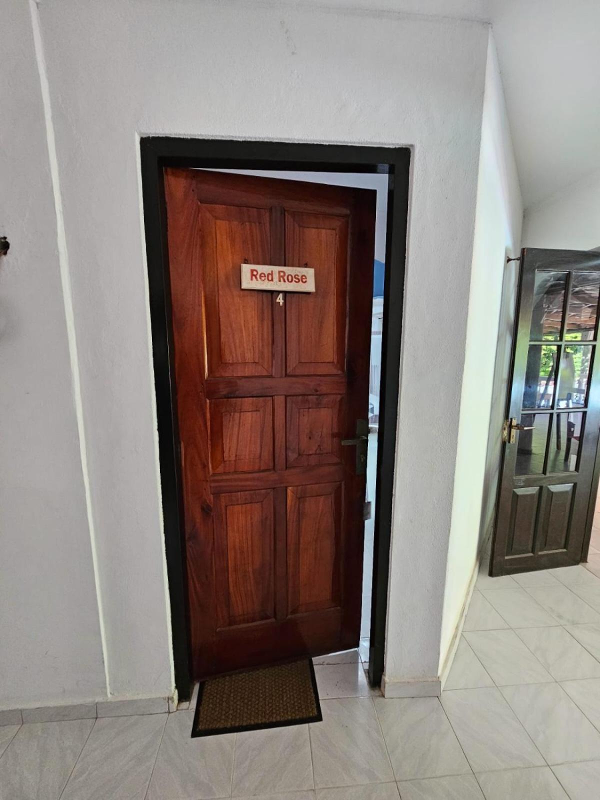 Latheena Resort Weligama Buitenkant foto